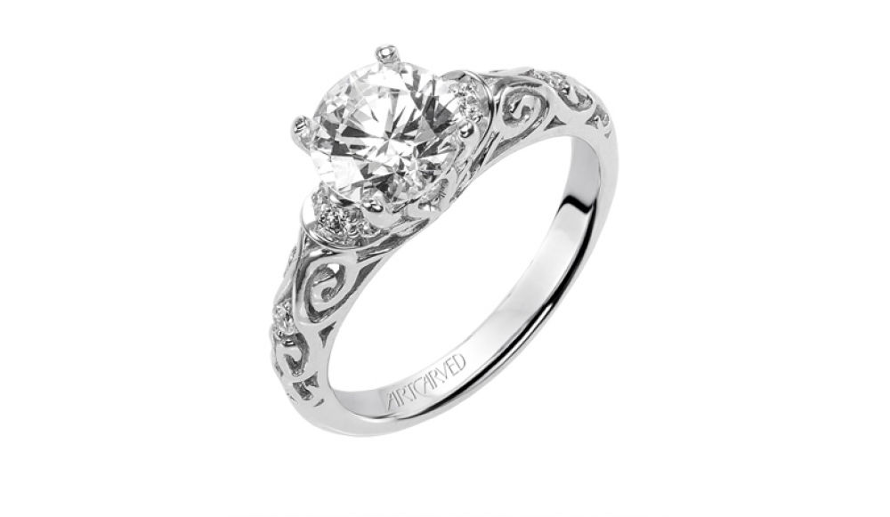 Engagement Ring Engravings and Filigree