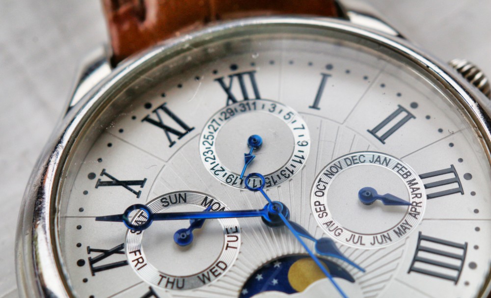 The Parts of a Watch: Getting to Know Your Timepiece Inside and Out