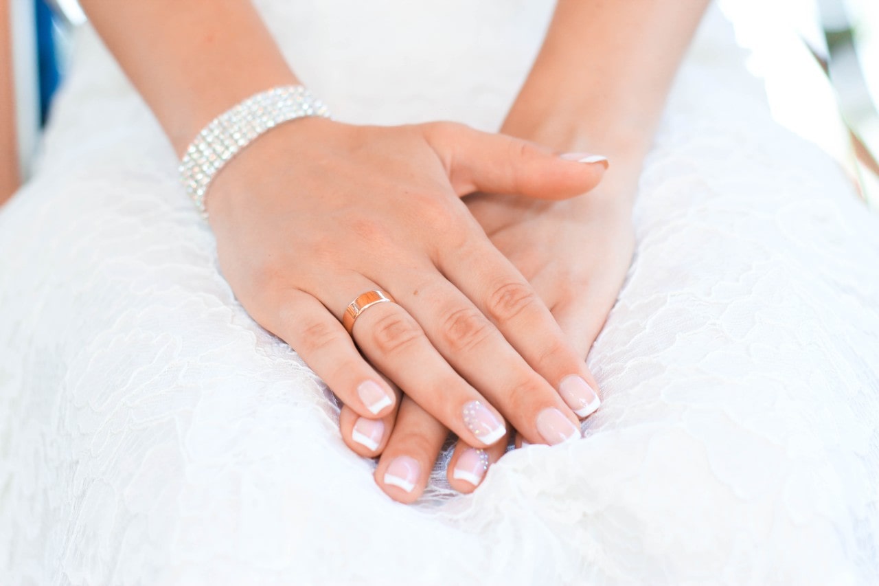 WHY SHOP BRACELETS AT ROGERS JEWELRY CO.? WHY SHOP BRACELETS AT ROGERS JEWELRY CO.?