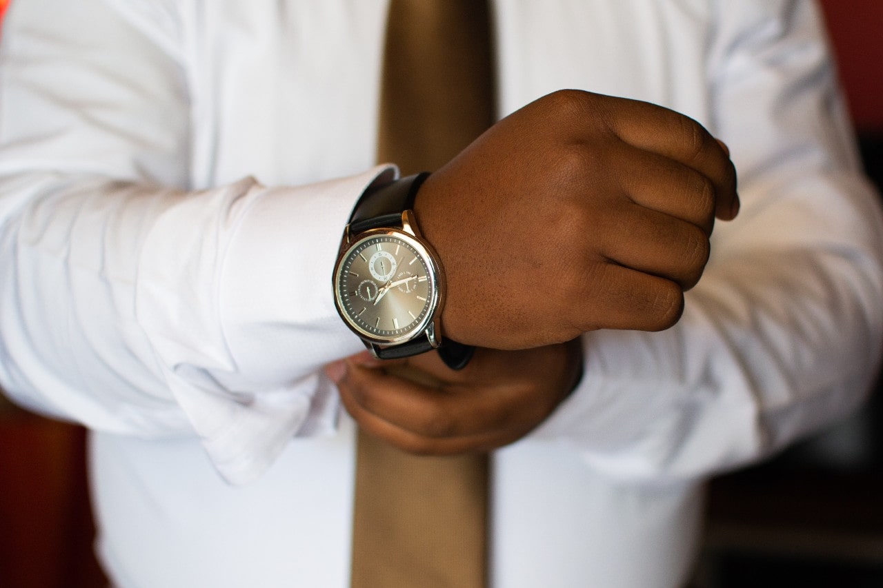 WATCH WINDING WATCH WINDING