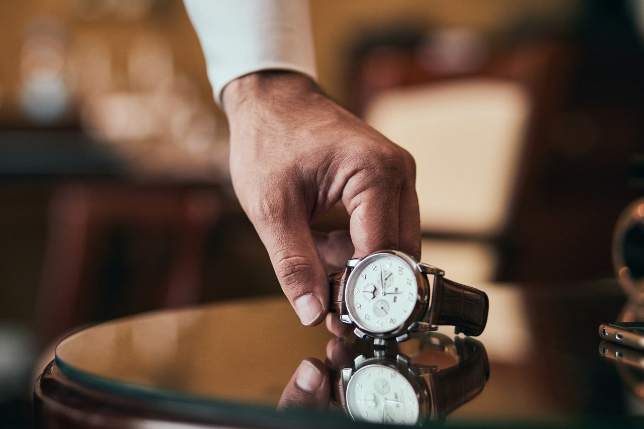 FIND YOUR LUXURIOUS WATCHES AT ROGERS JEWELRY CO. FIND YOUR LUXURIOUS WATCHES AT ROGERS JEWELRY CO.